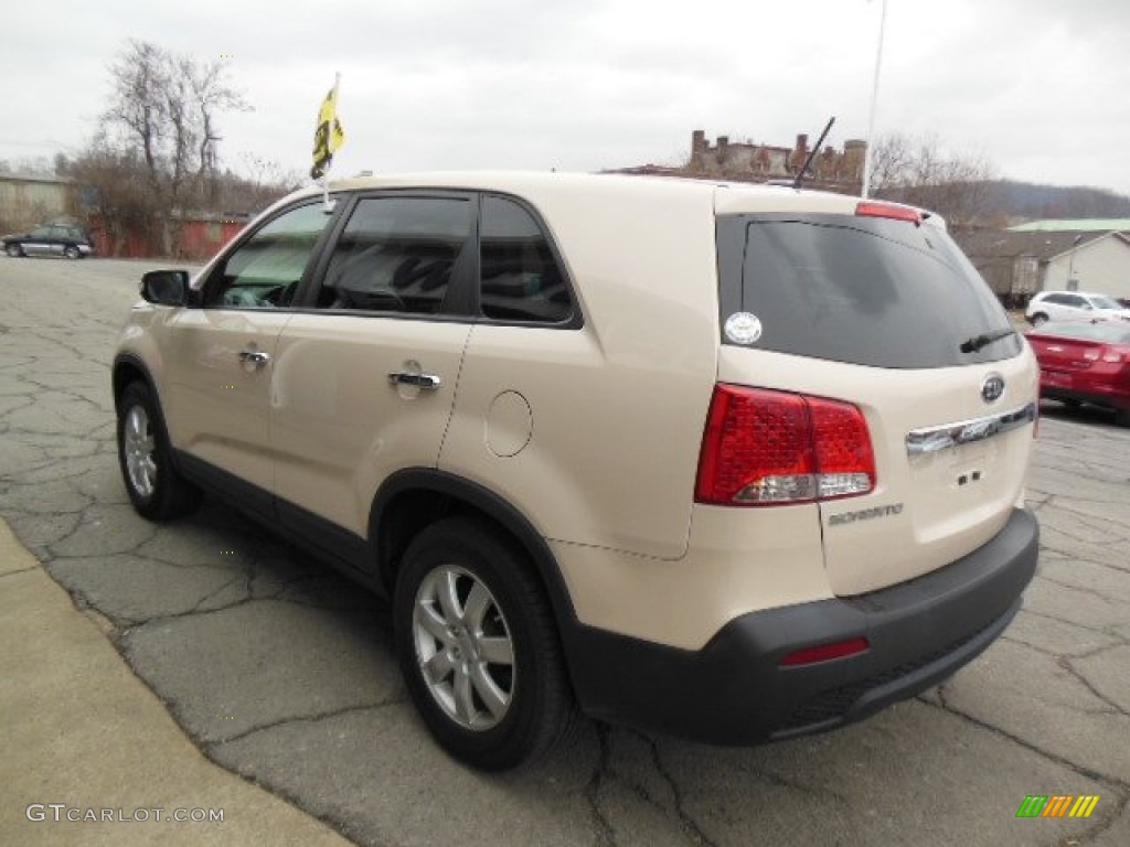 2011 Sorento LX - White Sand Beige / Beige photo #6