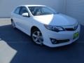 2013 Super White Toyota Camry SE  photo #1