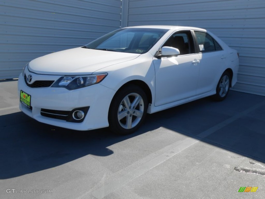 2013 Camry SE - Super White / Black photo #9
