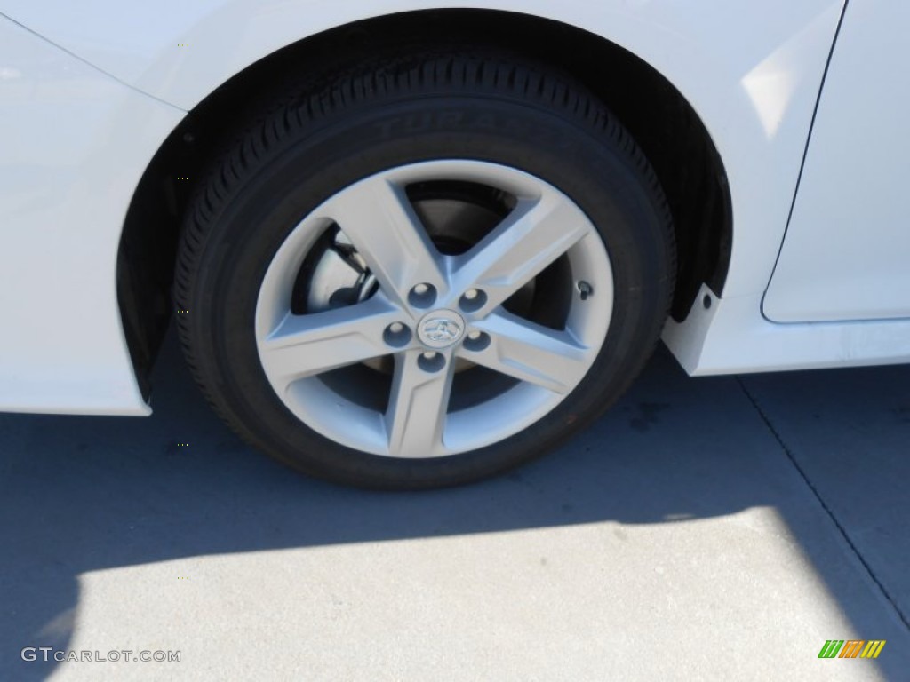2013 Camry SE - Super White / Black photo #13