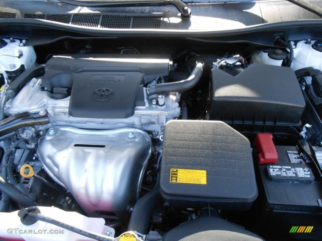 2013 Camry SE - Super White / Black photo #17