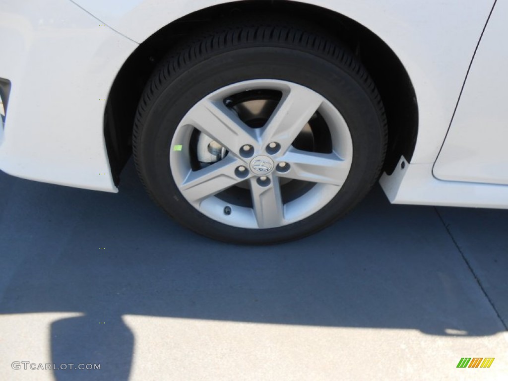 2013 Camry SE - Super White / Black photo #14