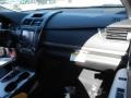 Super White - Camry SE Photo No. 19