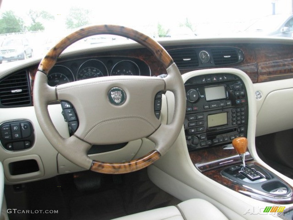 2004 Jaguar XJ Vanden Plas Ivory Dashboard Photo #77254889