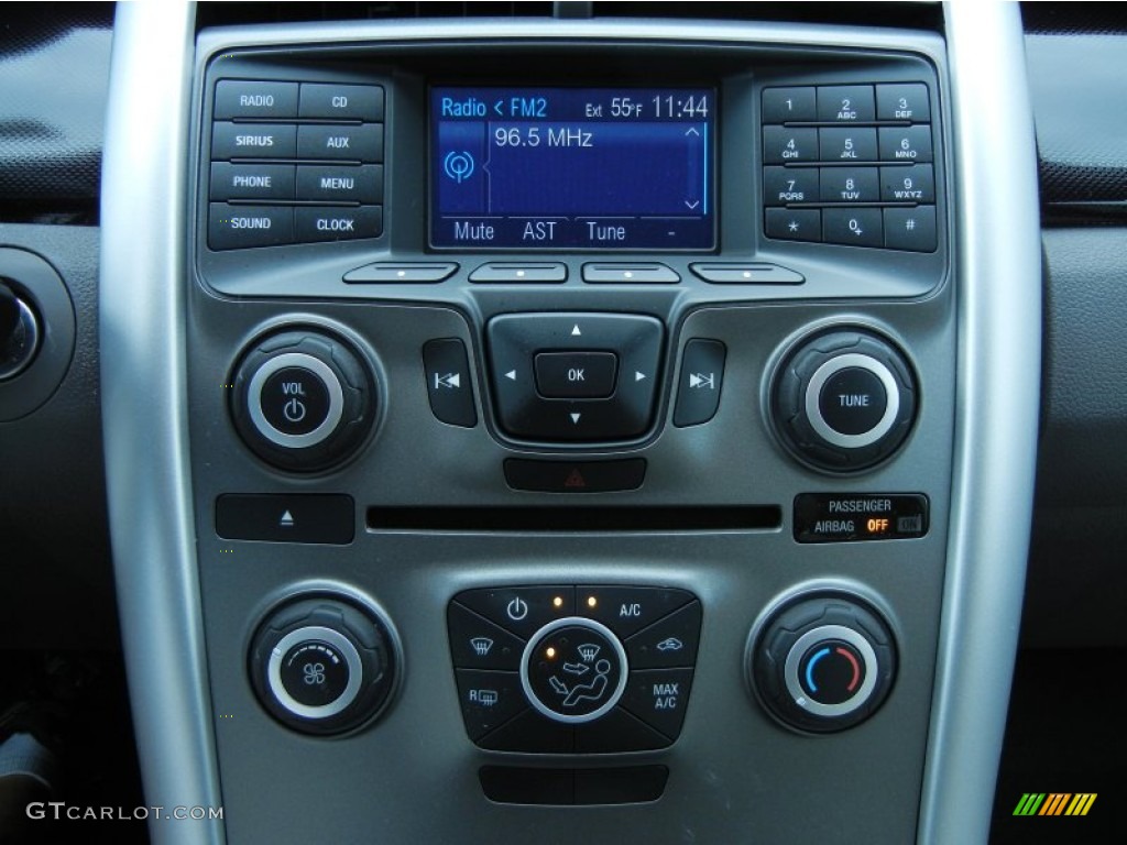 2013 Ford Edge SE EcoBoost Controls Photo #77256920