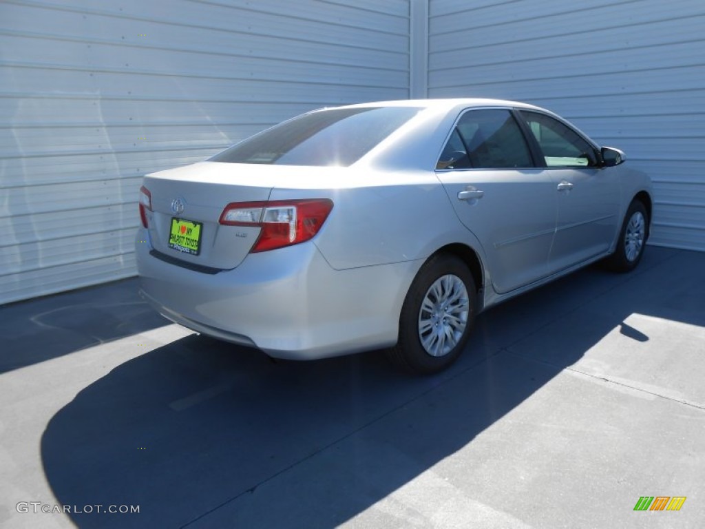 2013 Camry LE - Classic Silver Metallic / Ash photo #4