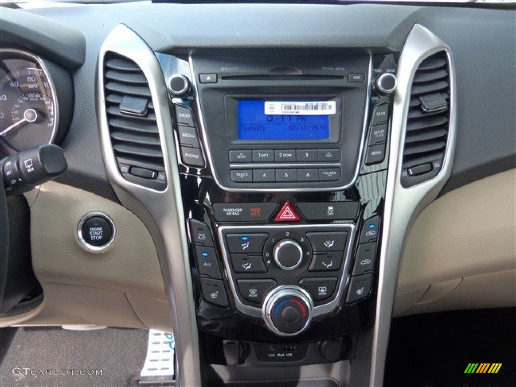 2013 Hyundai Elantra GT Controls Photo #77257469