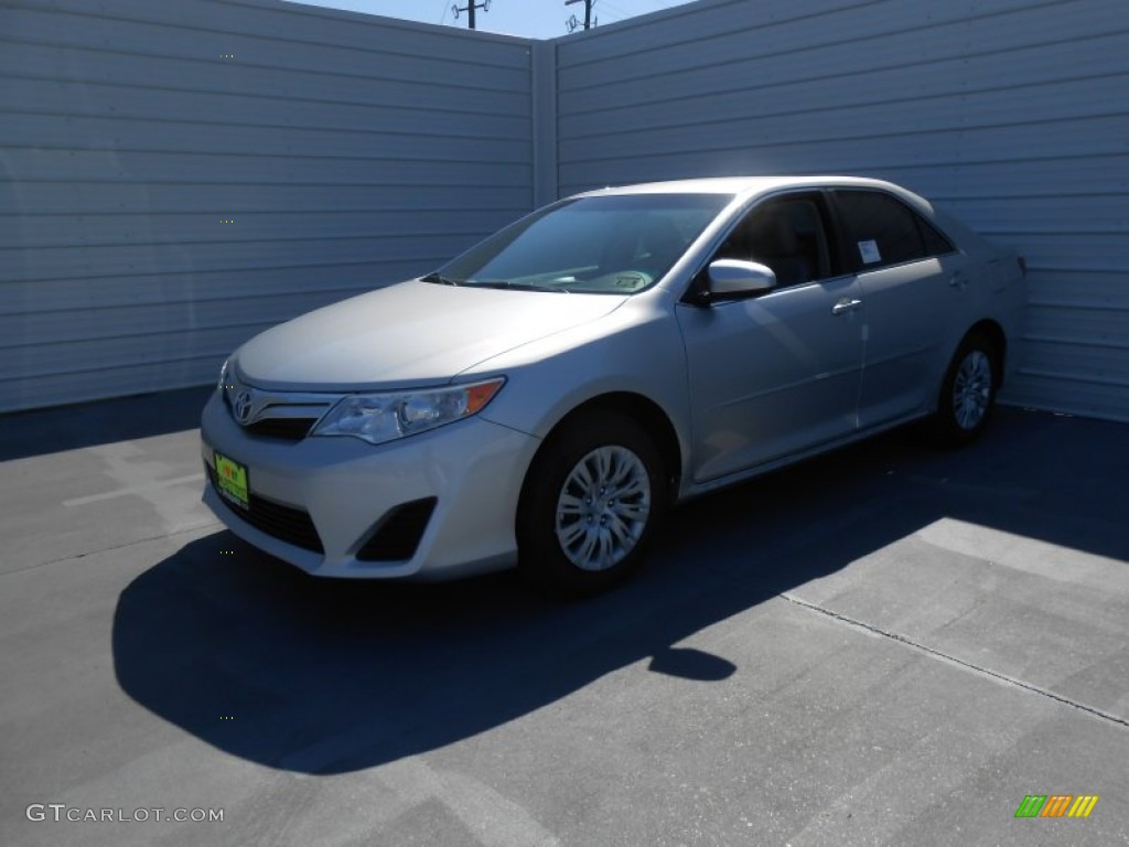 2013 Camry LE - Classic Silver Metallic / Ash photo #9