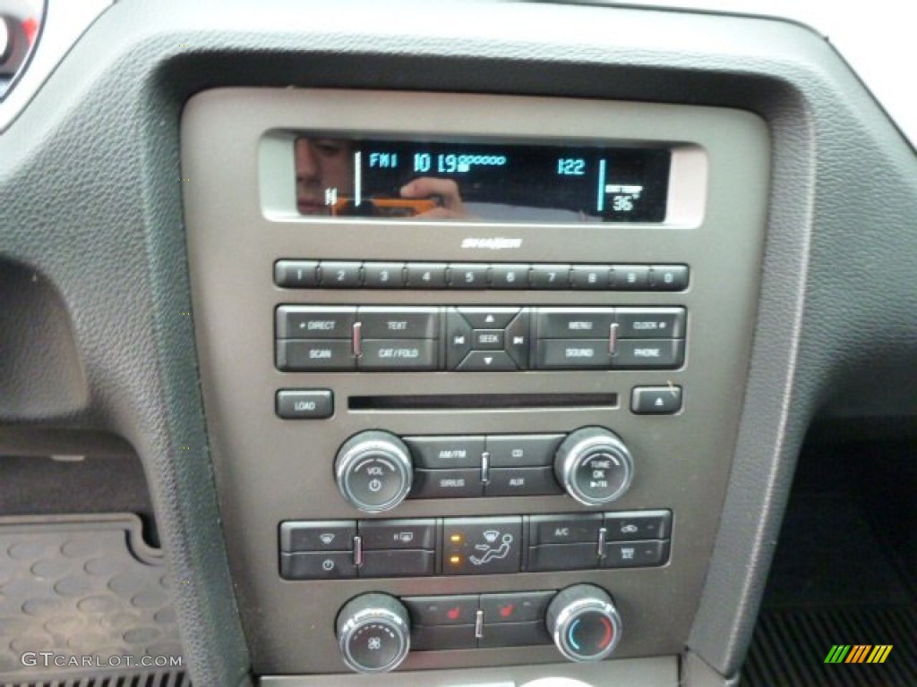 2010 Ford Mustang GT Premium Coupe Controls Photo #77259317