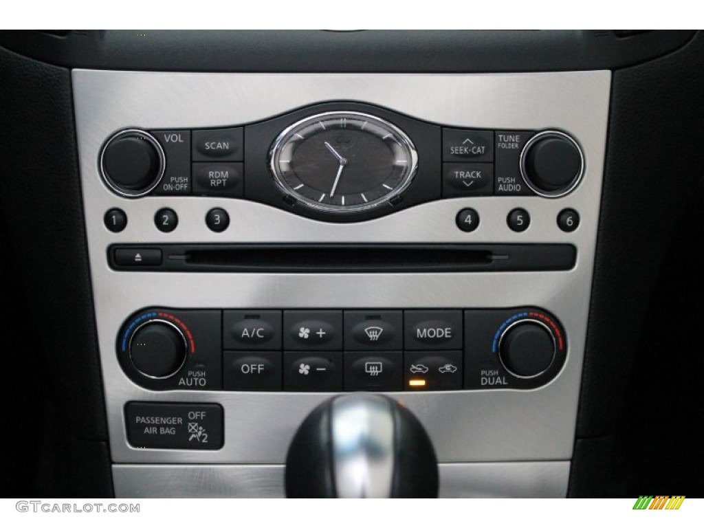 2010 Infiniti G 37 Convertible Controls Photo #77260147