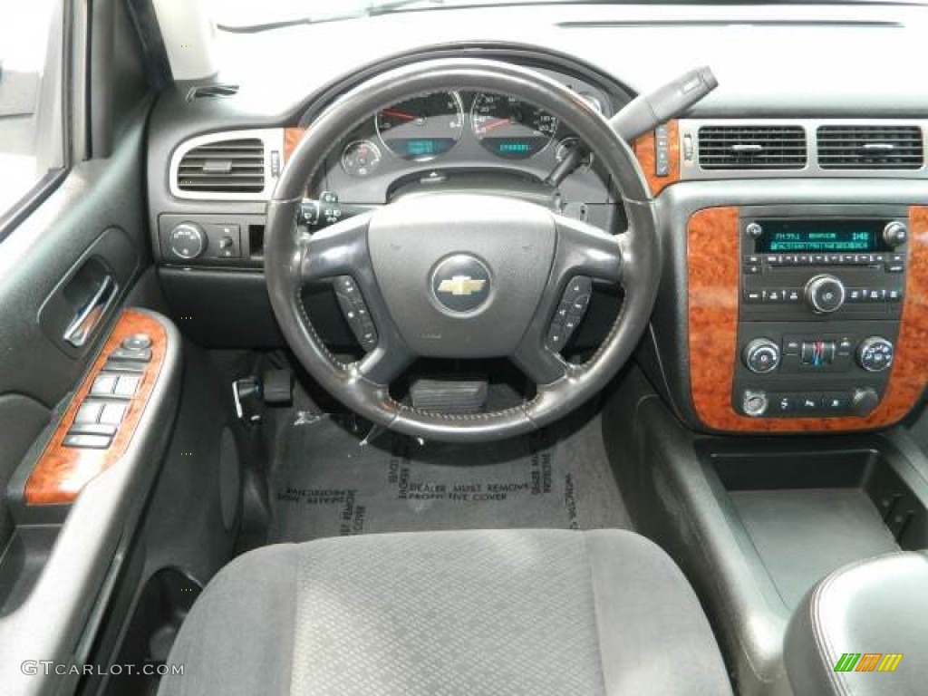 2007 Chevrolet Avalanche LS Dashboard Photos