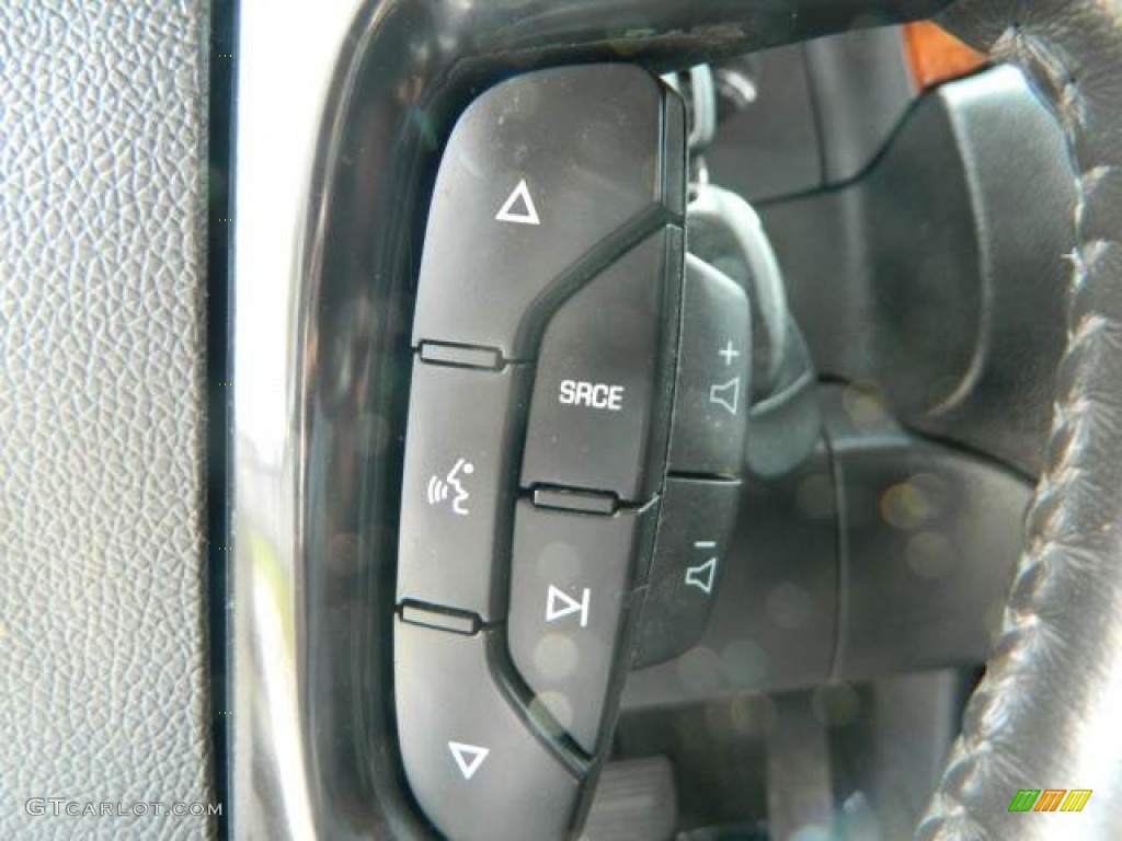 2007 Chevrolet Avalanche LS Controls Photo #77260556