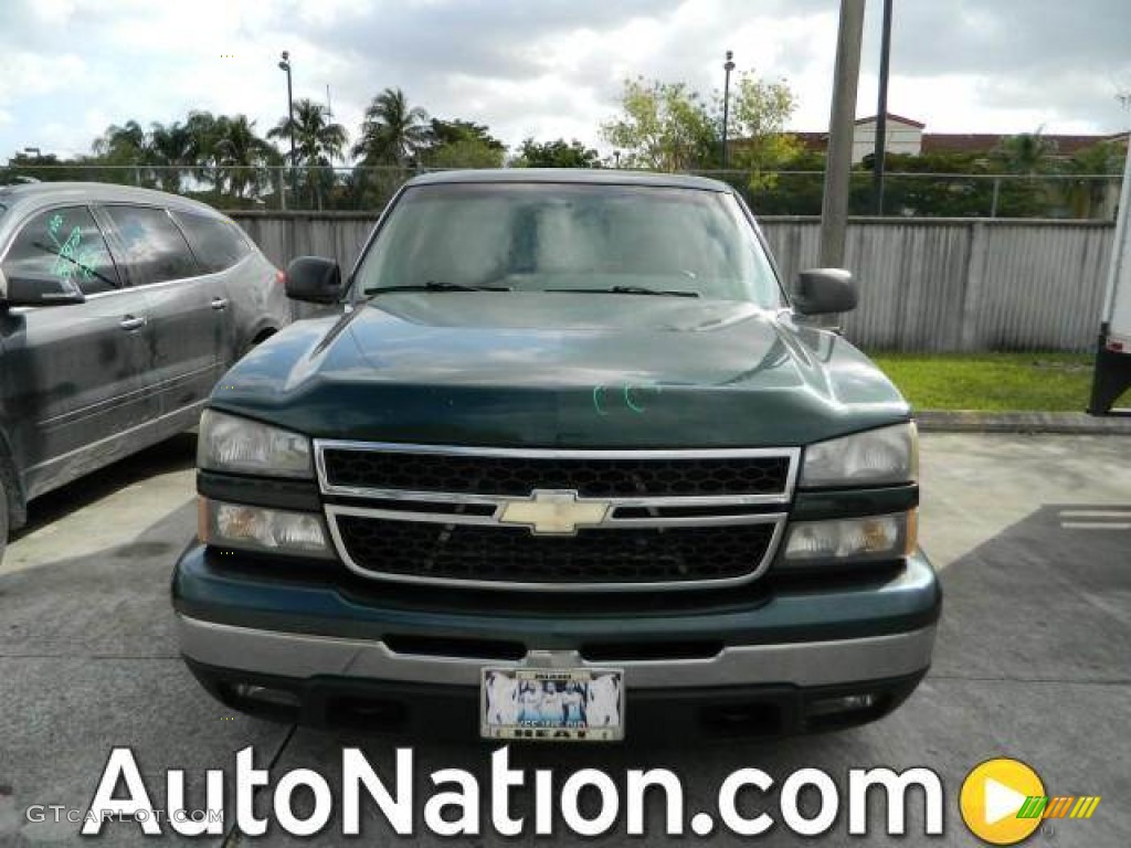 2006 Silverado 1500 LT Extended Cab - Dark Green Metallic / Tan photo #1