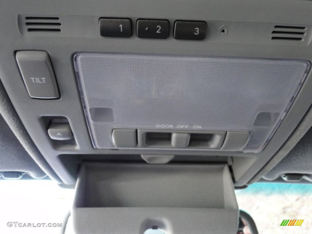 2006 Lexus LS 430 Controls Photo #77261754
