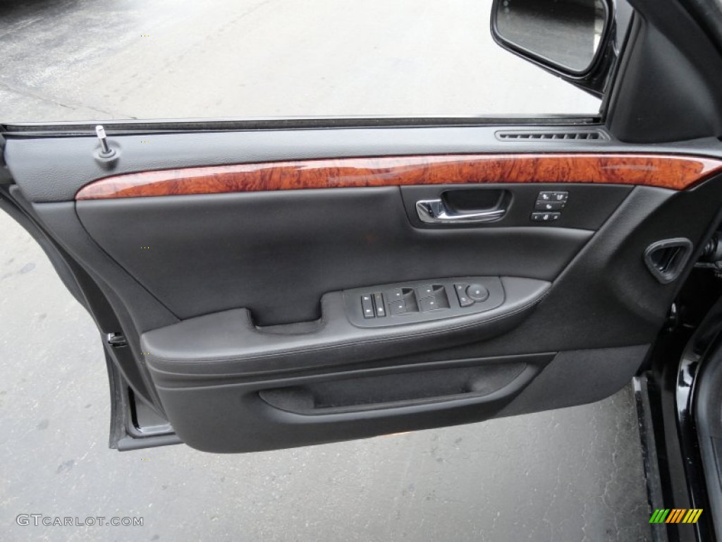 2007 Cadillac DTS Sedan Ebony Door Panel Photo #77262143