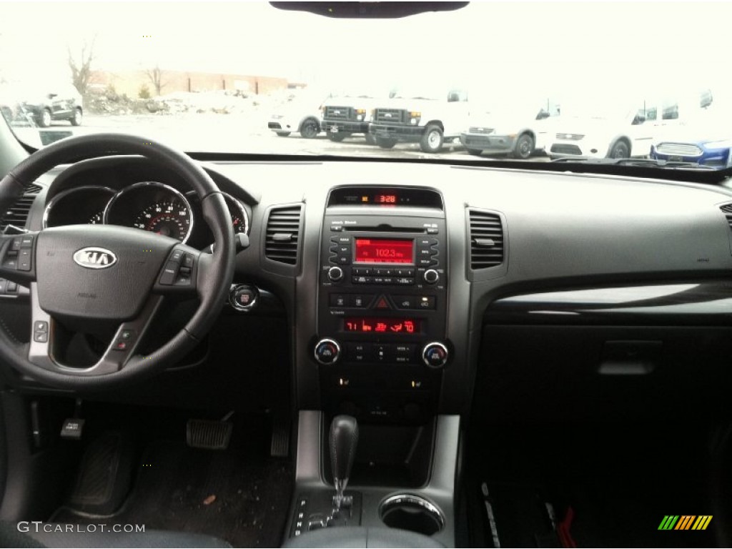 2011 Kia Sorento EX Black Dashboard Photo #77262876