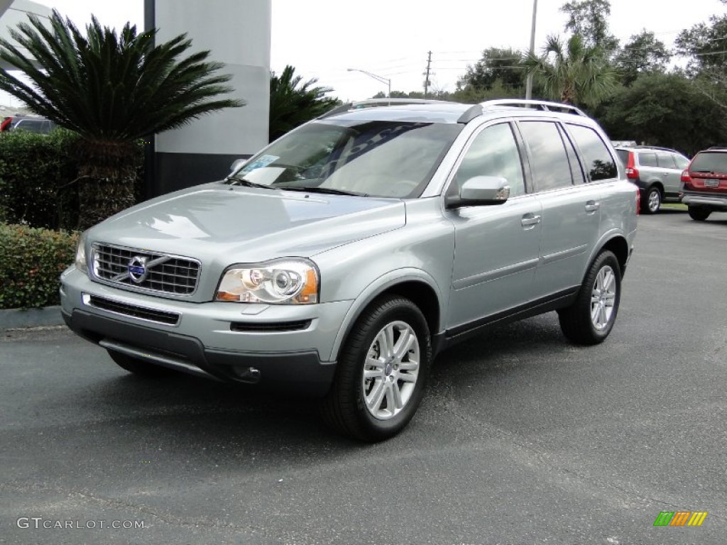 Electric Silver Metallic Volvo XC90