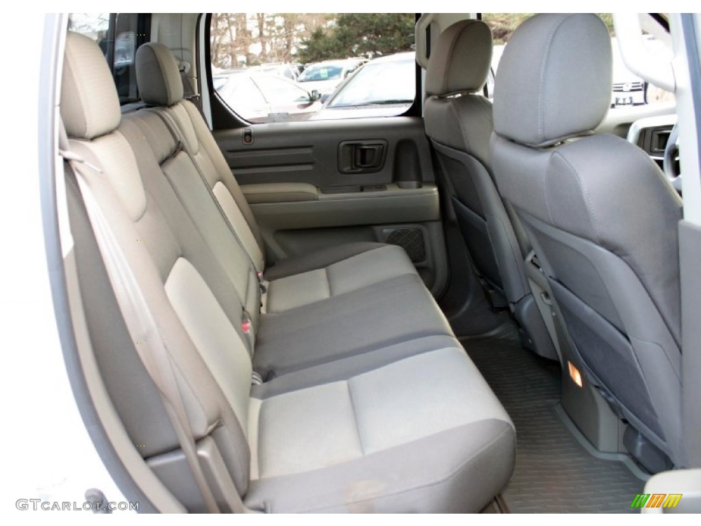 2006 Honda Ridgeline RT Rear Seat Photos