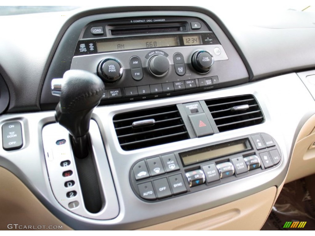 2010 Honda Odyssey EX-L Controls Photo #77263772