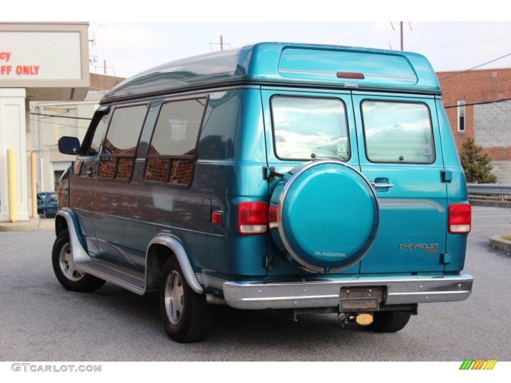 1995 Chevy Van G20 Passenger Conversion - Emerald Green Metallic / Gray photo #2