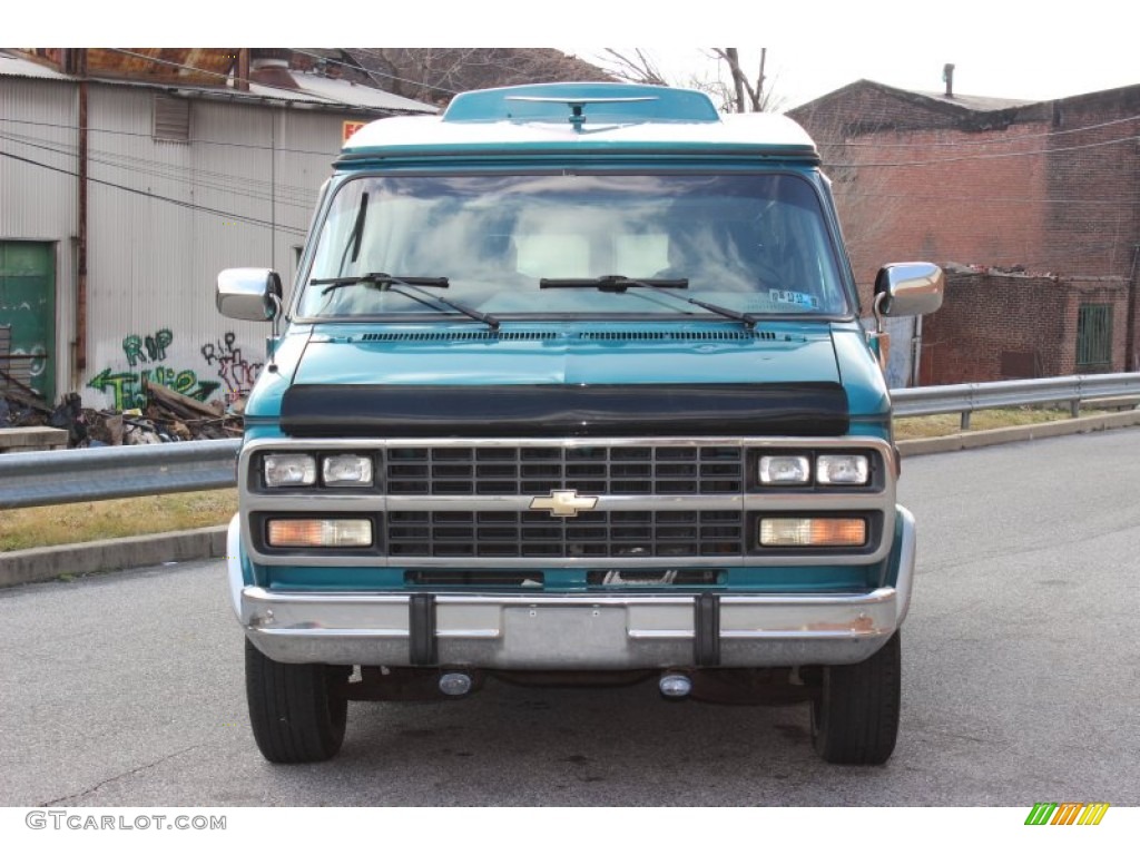 1995 Chevy Van G20 Passenger Conversion - Emerald Green Metallic / Gray photo #6