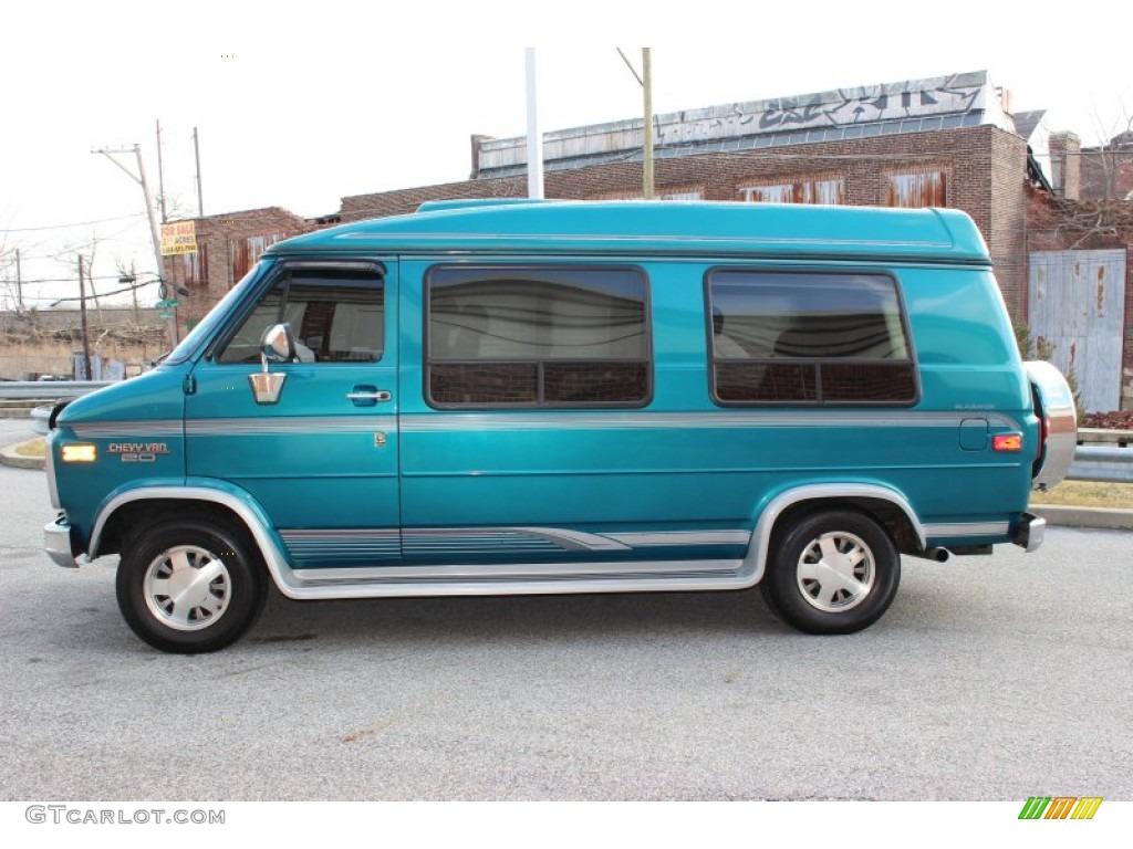 1995 Chevy Van G20 Passenger Conversion - Emerald Green Metallic / Gray photo #7