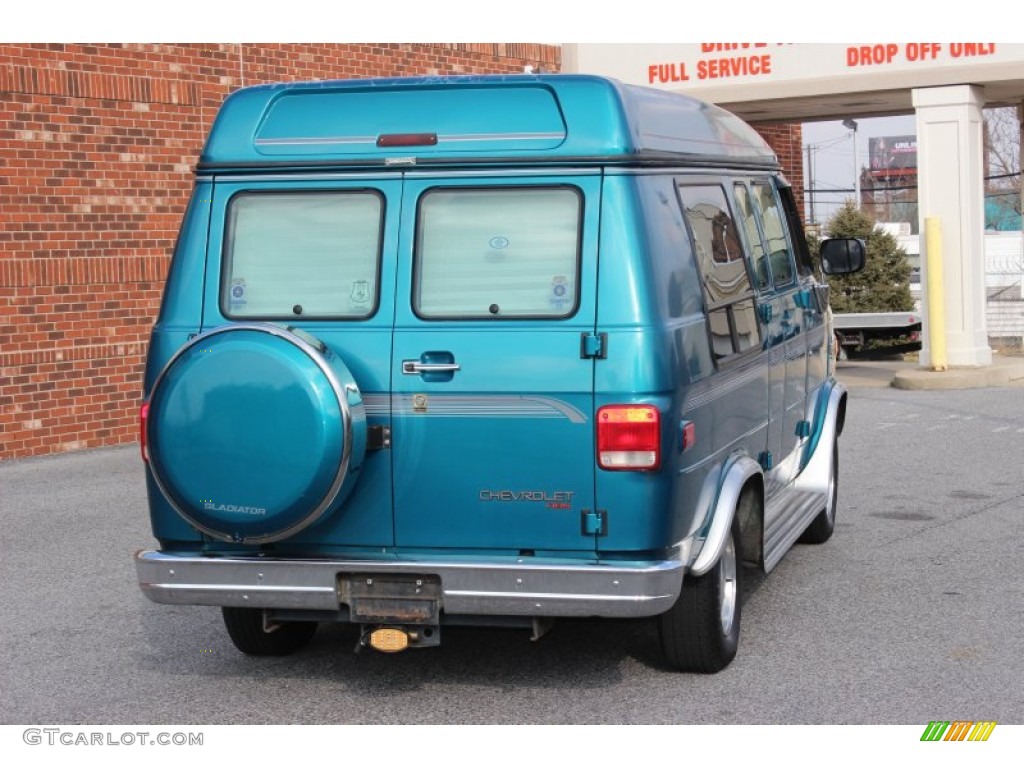 1995 Chevy Van G20 Passenger Conversion - Emerald Green Metallic / Gray photo #13