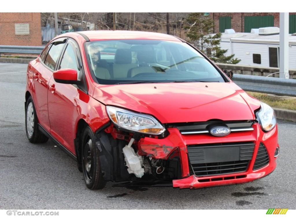 2012 Focus SE SFE Sedan - Race Red / Stone photo #17