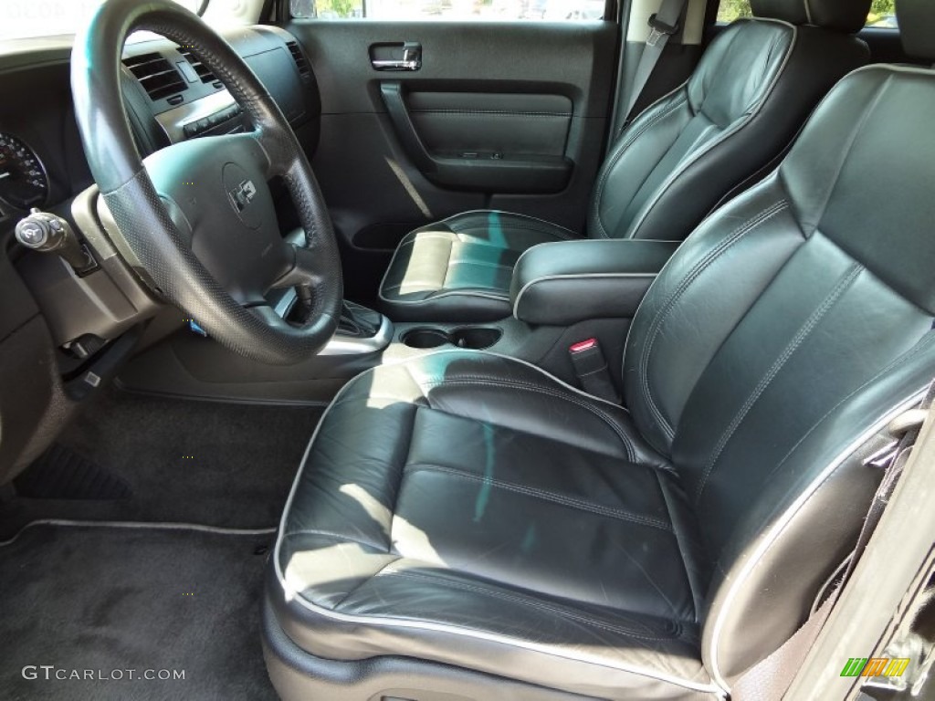 2006 Hummer H3 Standard H3 Model Front Seat Photo #77268626