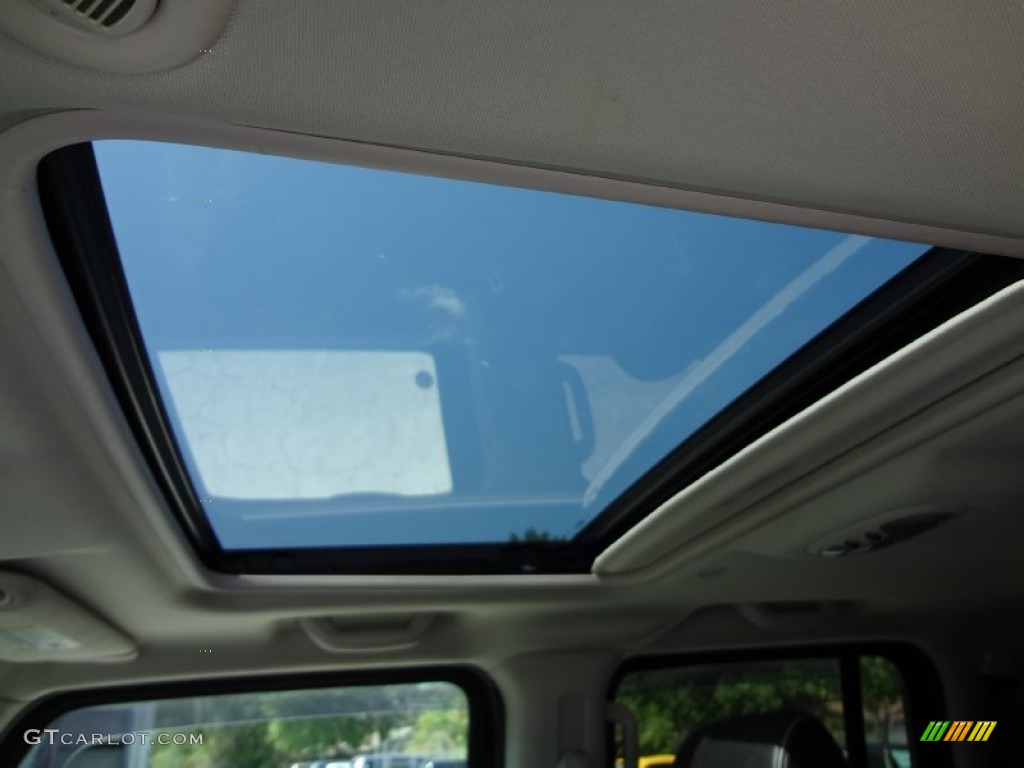 2006 Hummer H3 Standard H3 Model Sunroof Photo #77268686