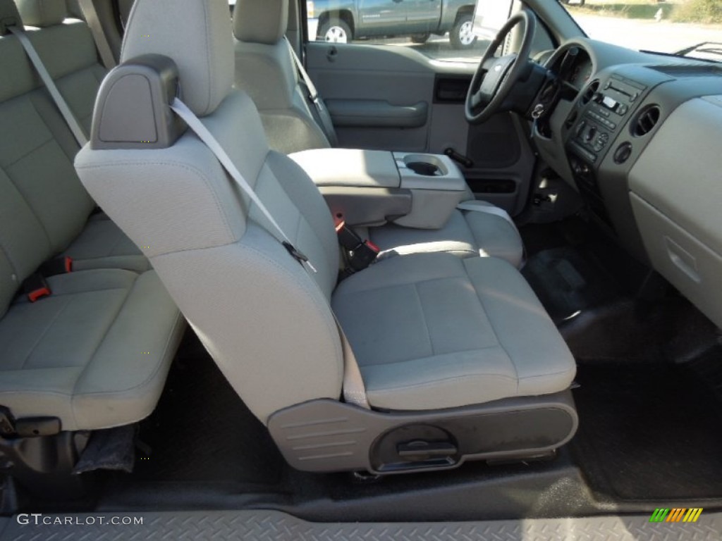 2005 F150 STX SuperCab - Silver Metallic / Medium Flint Grey photo #17