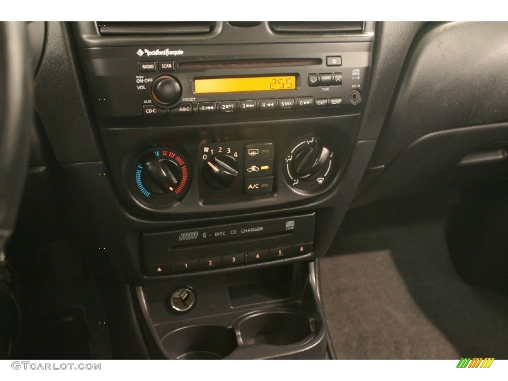 2006 Nissan Sentra 1.8 S Special Edition Controls Photo #77269625