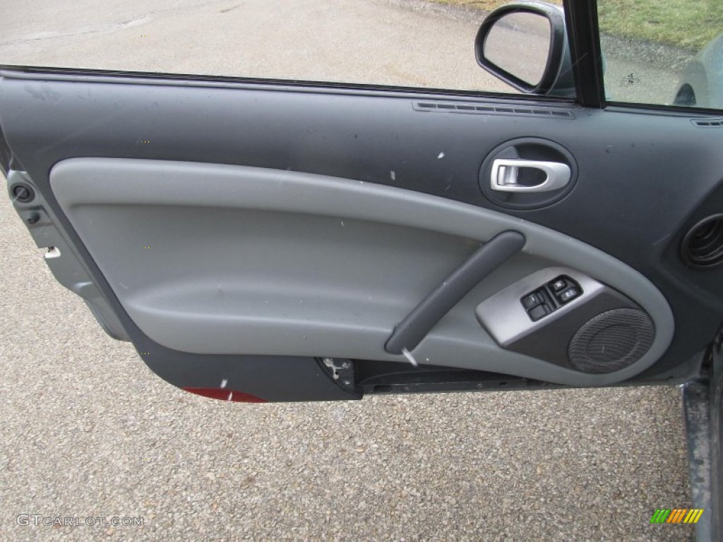 2007 Mitsubishi Eclipse GS Coupe Medium Gray Door Panel Photo #77271209