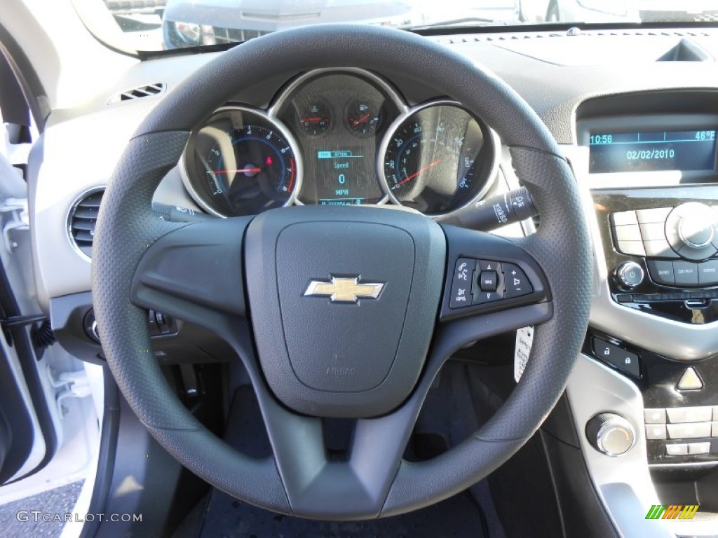 2013 Cruze LS - Summit White / Jet Black/Medium Titanium photo #14