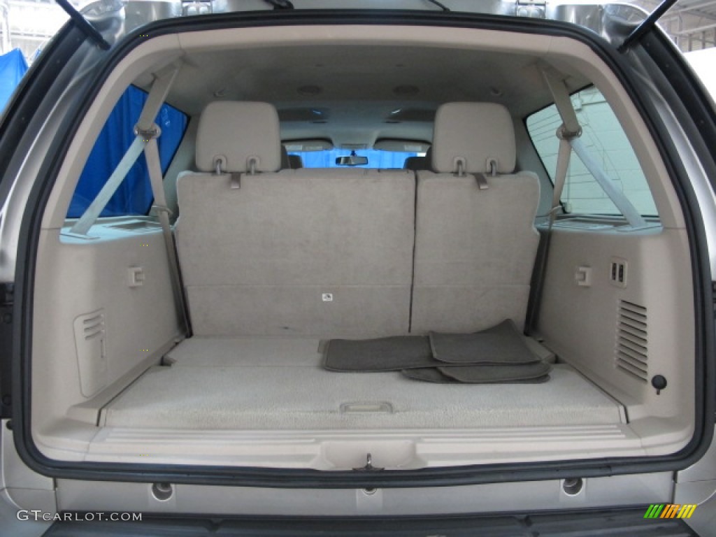 2008 Ford Expedition EL XLT 4x4 Trunk Photo #77272417