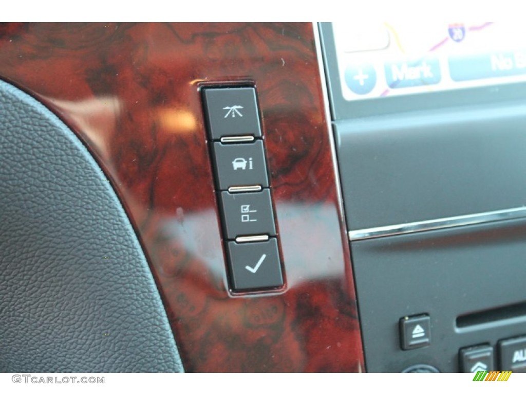2013 Cadillac Escalade Premium AWD Controls Photo #77272445