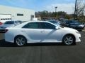 Super White - Camry SE Photo No. 2