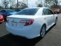 Super White - Camry SE Photo No. 3