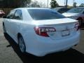Super White - Camry SE Photo No. 5