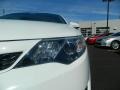 Super White - Camry SE Photo No. 9