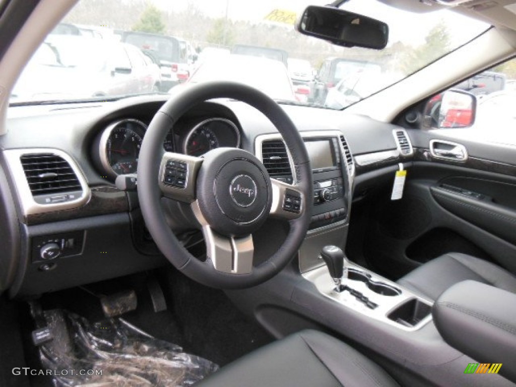 Black Interior 2013 Jeep Grand Cherokee Laredo X Package 4x4 Photo #77273501