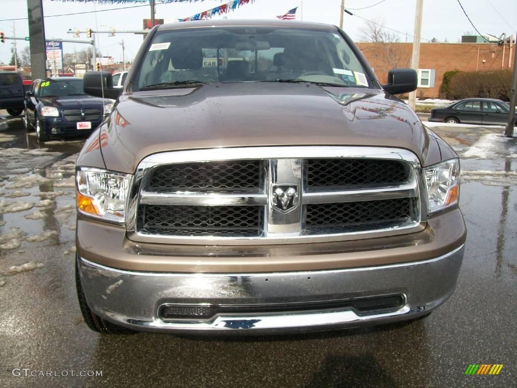 2009 Ram 1500 SLT Crew Cab 4x4 - Austin Tan Pearl / Dark Slate/Medium Graystone photo #7