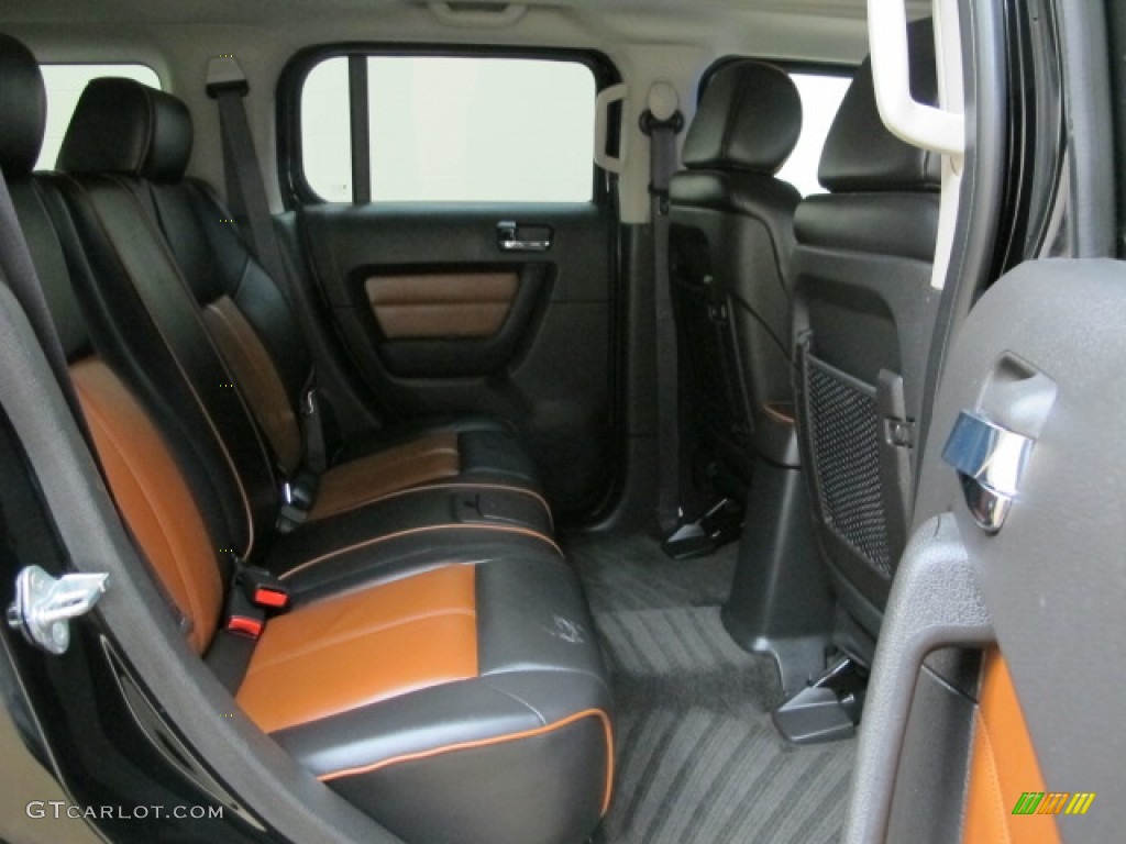 2006 Hummer H3 Standard H3 Model Rear Seat Photo #77274130