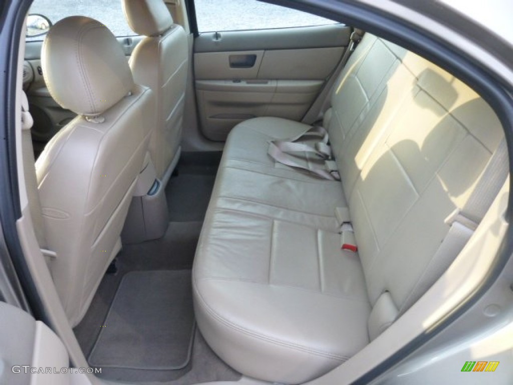 2005 Ford Taurus SEL Wagon Rear Seat Photo #77275004