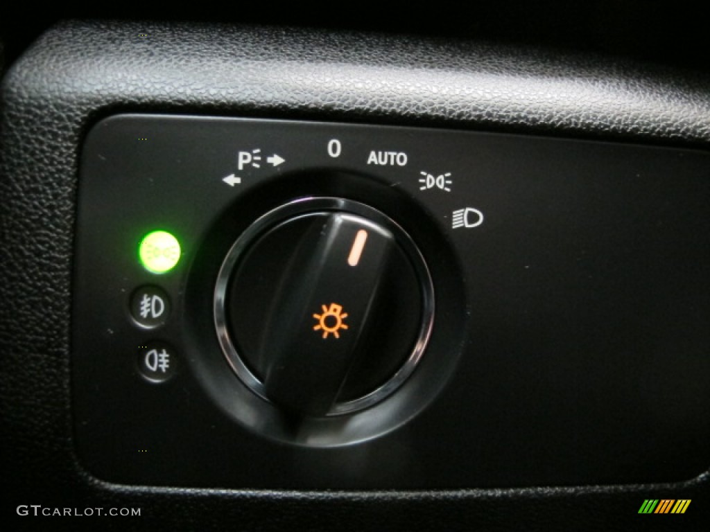 2009 Mercedes-Benz R 350 4Matic Controls Photos