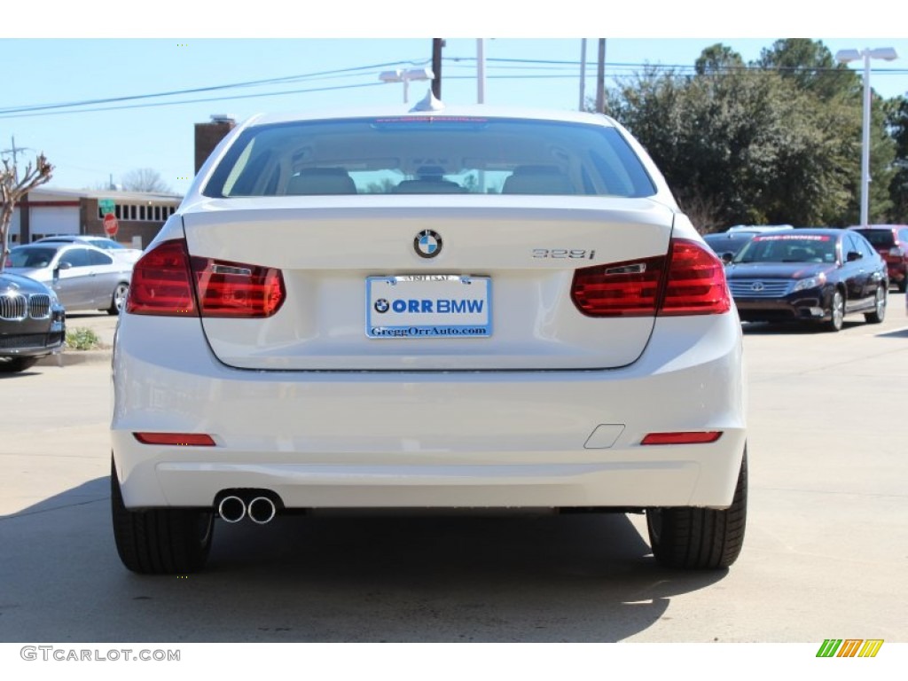 2013 3 Series 328i Sedan - Mineral White Metallic / Venetian Beige photo #8