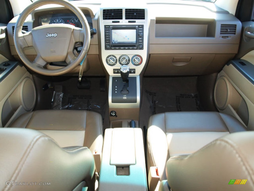2007 Jeep Compass Limited Dashboard Photos