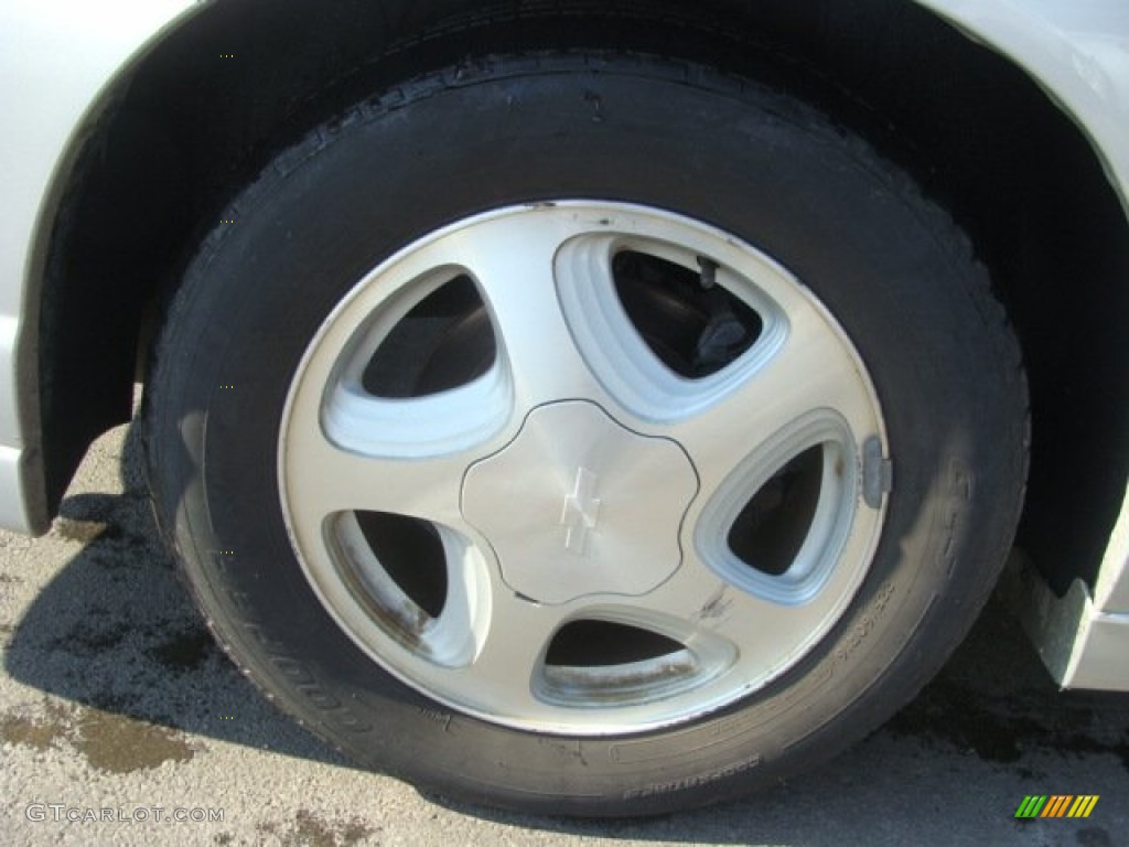 2004 Chevrolet Monte Carlo SS Wheel Photo #77280434