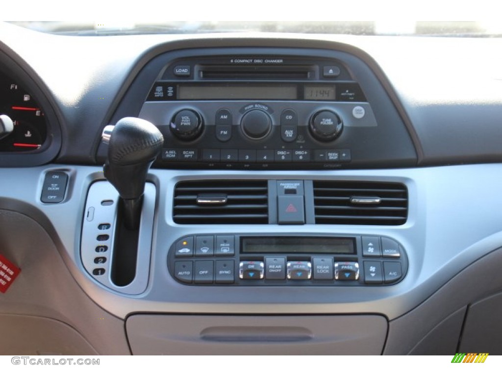 2010 Honda Odyssey EX-L Controls Photo #77281430