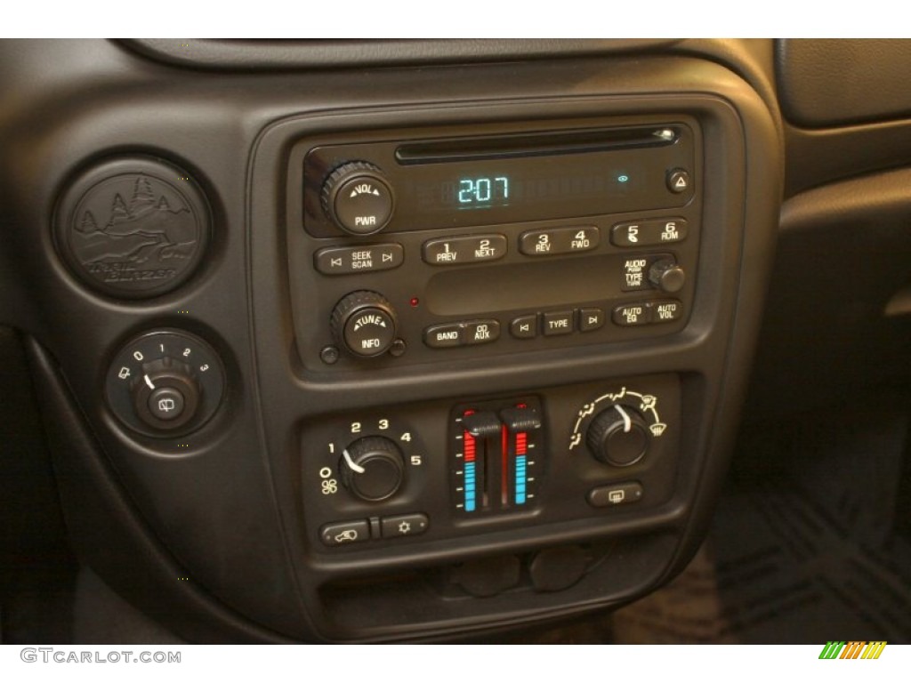 2008 Chevrolet TrailBlazer LT Controls Photo #77281506